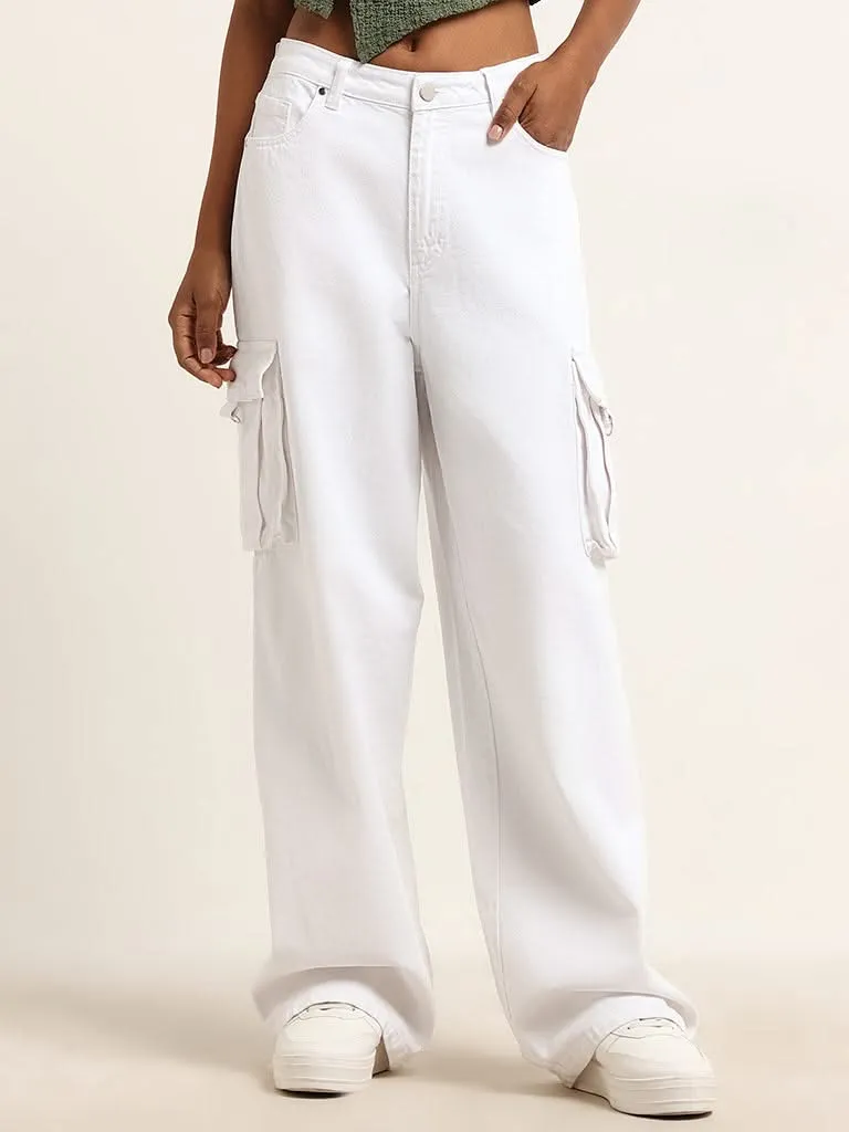 Nuon White Relaxed Fit Mid Rise Jeans